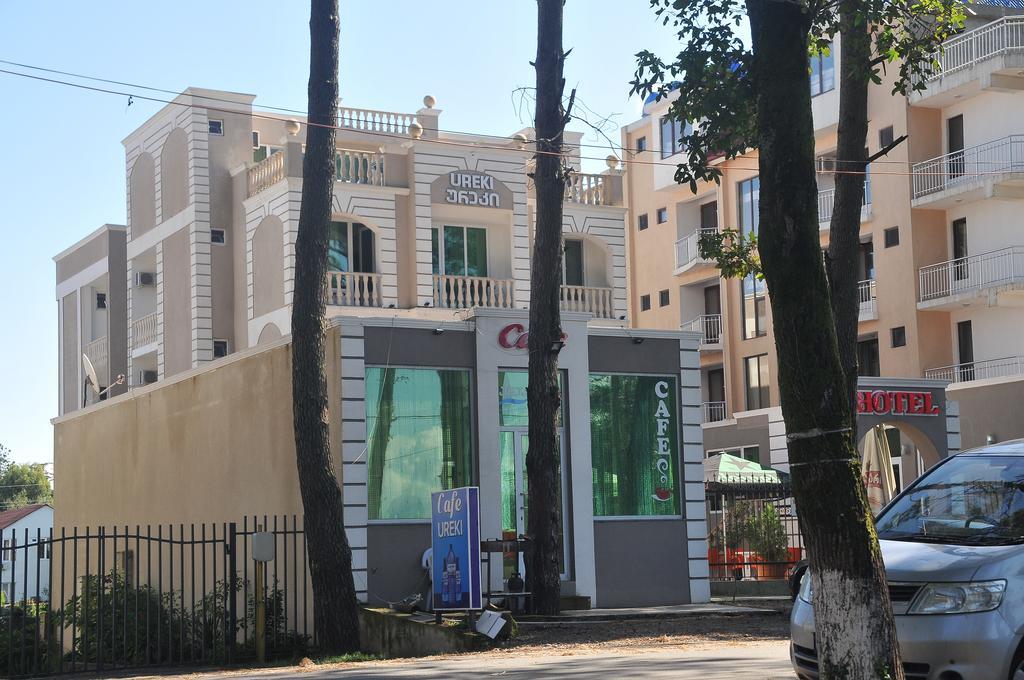 Gala Hotel Урекі Екстер'єр фото